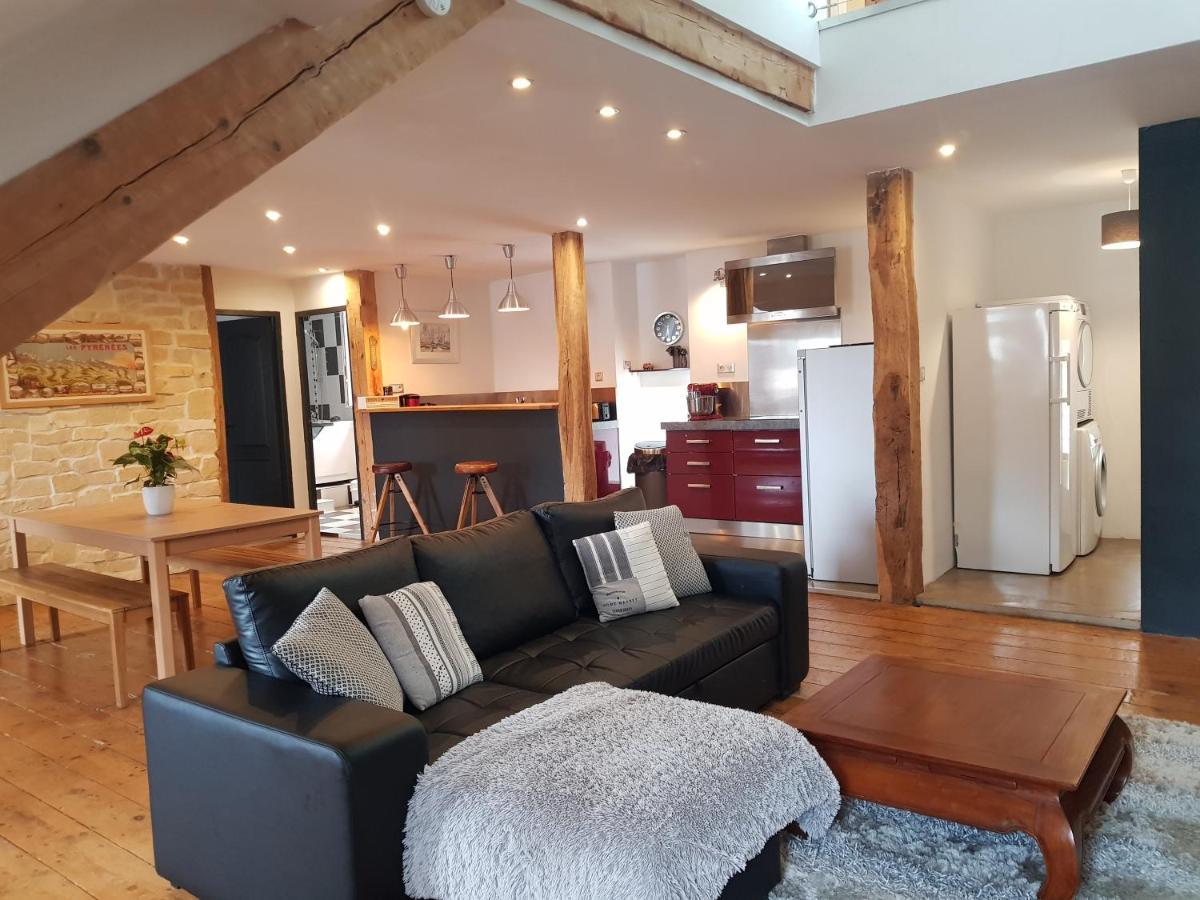 オロロン・サント・マリーLoft Dans Les Pyreneesアパートメント エクステリア 写真