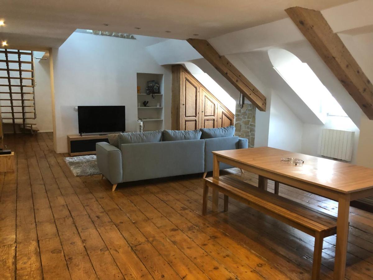 オロロン・サント・マリーLoft Dans Les Pyreneesアパートメント エクステリア 写真